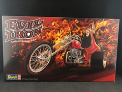 Revell “Evil Iron” Custom Chopper Trike – 1:8 Scale Plastic Model Kit 17325