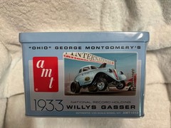 AMT 1513 1/25 1933 Willys Gasser Ohio George Model Kit Chrome Parts Tin Box