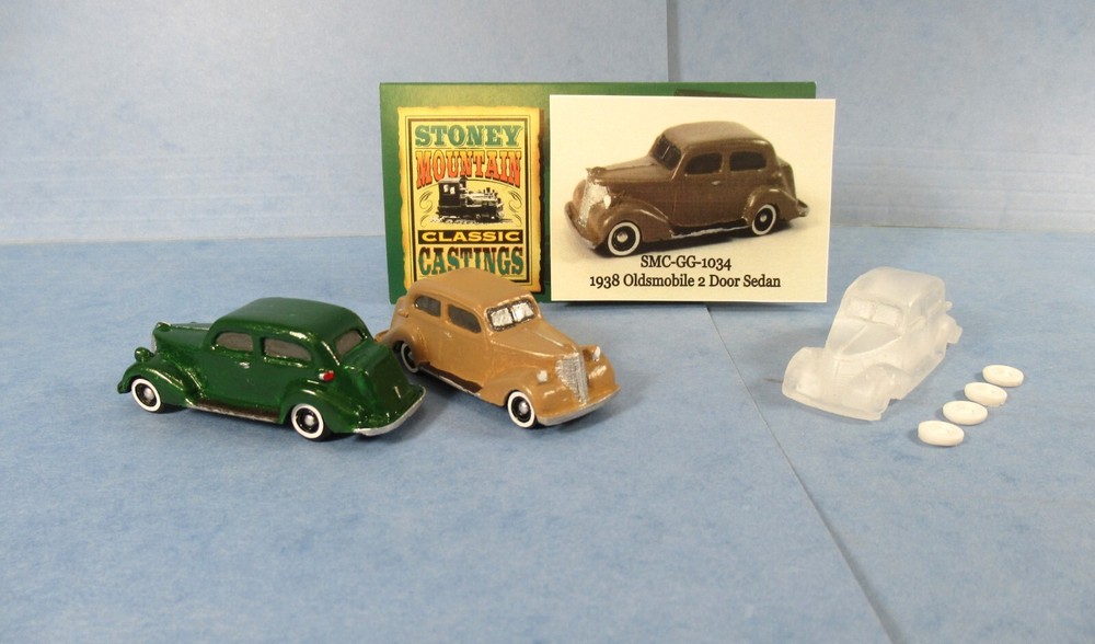 New! SMC-GG-1034 1938 Oldsmobile Sedan 2 Door HO-1/87 Scale Clear Resin Kit