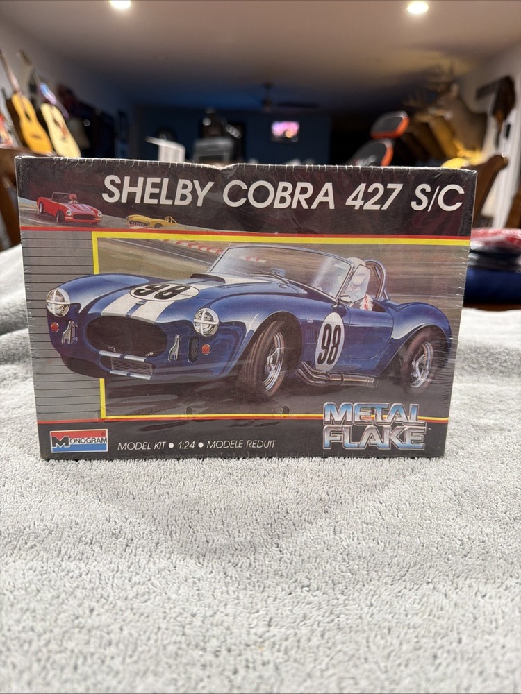 Monogram Shelby Cobra 427 S/C Metal Flake 1:24 Model Kit Sealed #2764