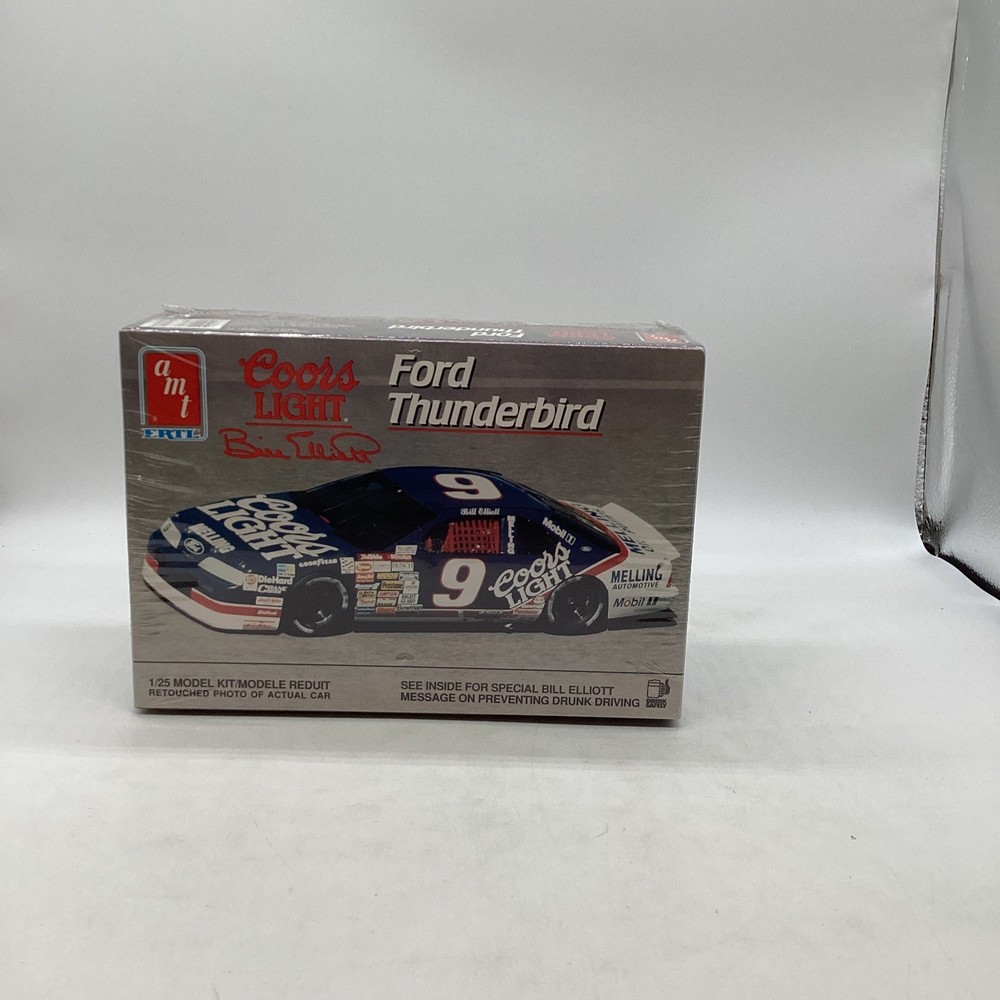 AMT ERTL 6740 Coors Light Bill Elliott 1991 NASCAR 1:25 Model Car Kit Sealed NEW