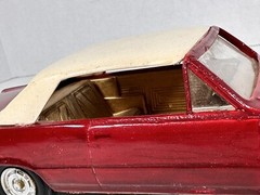 PONTIAC GTO 1965 Built Up Red and White Vintage Assembled Model Car 1:25 Scale
