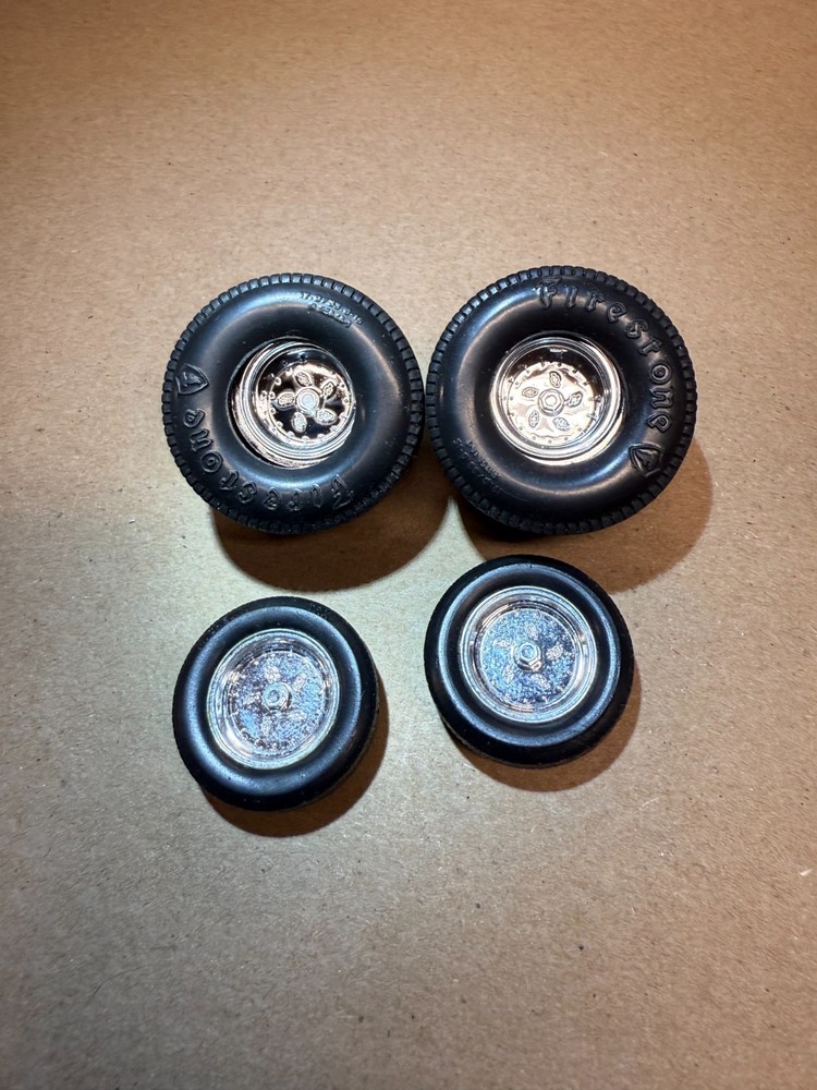 Chevrolet Emblem Pro Street SET Wheels & Tires AMT 1/25 Scale GoodYear Monogram
