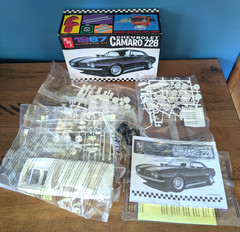 AMT 1967 Chevorlet Camaro Z28 1:25 Scale Model Kit – NEW OPEN BOX