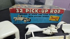 1932 PICK-UP ROD 32 FORD 1/32 Scale Model Kit with Spares 603-69