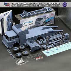 1/25 1972 Ford C-700 Ramp Truck Race Car Hauler Model Kit with Engine & Clears
