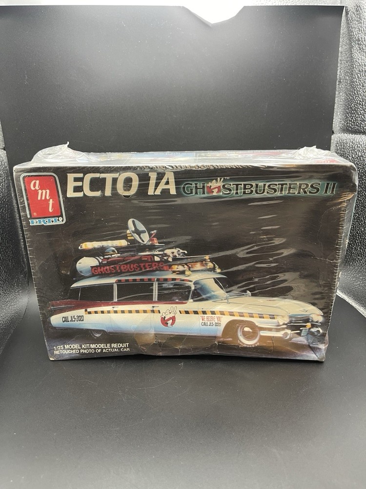 AMT ERTL Ghostbusters II ECTO 1A 1/25 Model Kit #6017 FACTORY SEALED 1989