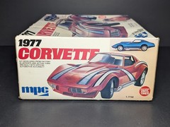 New MPC Rainbow Vette Corvette Model Kit #1-7830 1/20 Scale