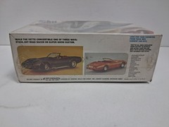 1976 MPC 1-3706 Corvette Convertible 3-In-One Model Kit 1:25 – New
