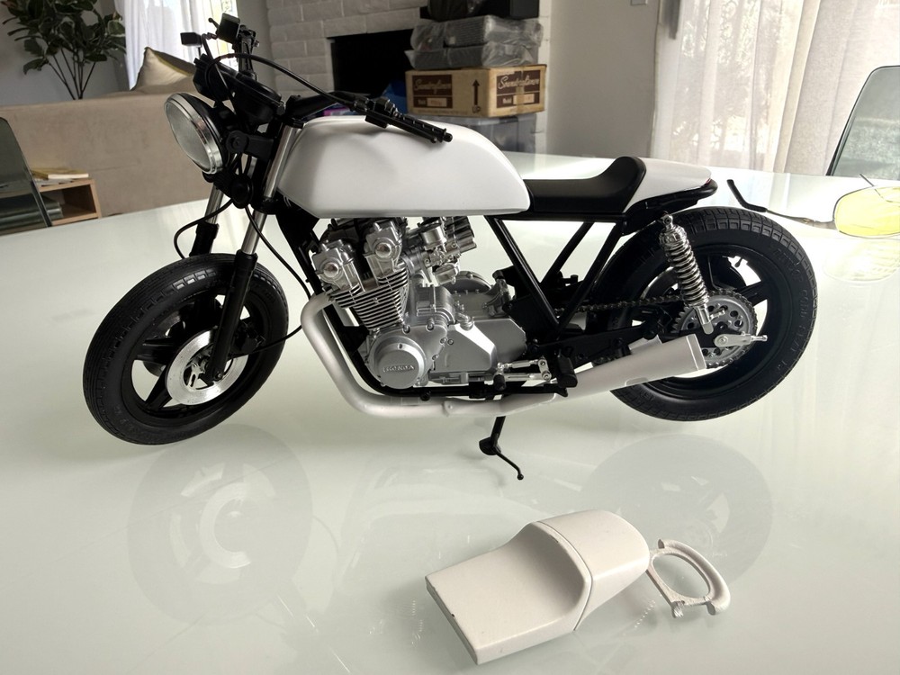 “Cafe Racer” 3D Printed Parts for 1:8 scale Honda CB900 Motorbike Kit