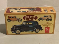Vintage AMT Original 1932 FORD Victoria Vicky Trophy Series 1/25 Scale Model Car