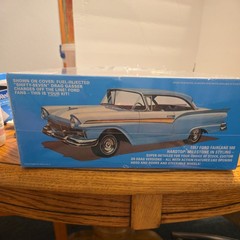 AMT ’57 FORD HARDTOP 1/25 SCALE MODEL KIT