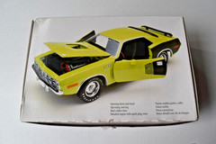 1998 Testors Metal Body 1971 Plymouth Hemi Cuda 1:24 Sublime Model Kit #198