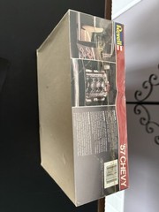 Vintage NOS Sealed New 1983 Revell ’57 Chevy 1/25 Scale Model Kit 7383 1957 tear