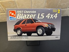 AMT/ERTL, 1997 Chevrolet Blazer LS 4×4, 1/25, Kit #8981 !!SEALED INSIDE!!
