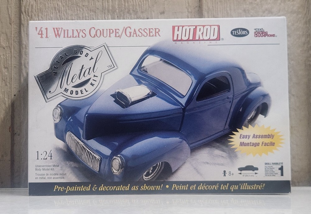 Testors 1:24 Scale Hot Rod Magazine • 1941 Willys Coupe/Gasser Model Kit