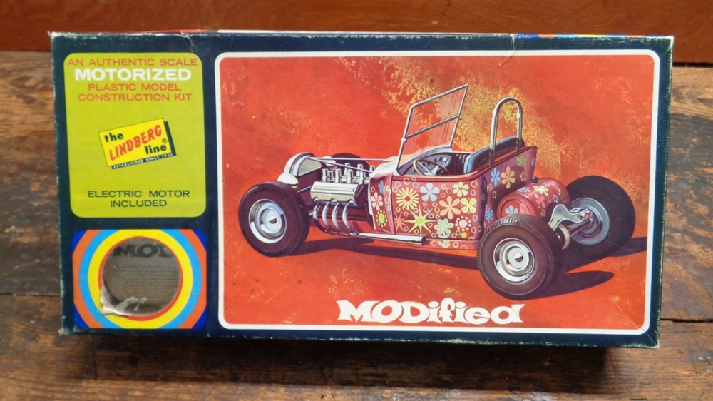 1969 vintage The Lindberg Line Modified 29 Roadster model kit USED & extra Car