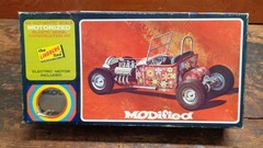 1969 vintage The Lindberg Line Modified 29 Roadster model kit USED & extra Car