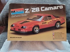 VINTAGE MONOGRAM Z28 Camaro #2004 1/32 MODEL KIT Unbuilt Sealed Inside