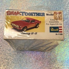 Revell H-1109 1/32 Scale Mustang 2+2 Snap-Together