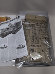 lot(2) Tamiya 1/35 German Models 35020 Hanomag Sdkfz251/1 & 35087 Sdkfz164 Tank