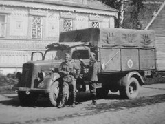 1/72 Opel Blitz (Kfz.305,4 x 2) WWII German Main Army Truck RODEN 710 Model kit
