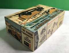 REVELL Model Kit 31 FORD WOODY Or TUDOR SEDAN 1/24 H-1275-200 Beach Boys Vibe