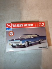 A10B AMT ERTL 1966 Buick Wildcat Model Kit #31222 NIOB