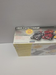 Sealed Lindberg Ford 1934 Pick Up Model Truck 1/25 Scale Sealed