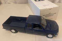 AMT/ERTL 1994 Chevrolet C-1500 Extended-Cab Pickup #6289 Blue Dealer PROMO NEW