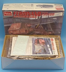 Amusing Hobby 35A044 1/35 Ferdinand No 150100 Jagdpanzer Sd.kfz.184 Brand New