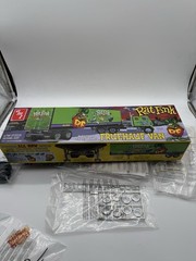 AMT Fruehauf Van Trailer Rat Fink Hauler 1:25 1292 Plastic Model Kit No Decals