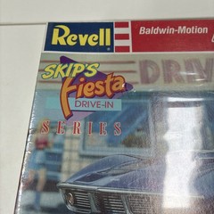 REVELL BALDWIN MOTION 427 CORVETTE SKIPS FIESTA DRIVE-IN #7427 Sealed Unbuilt