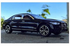 1:24 E-Class E300 L Alloy Car Model Diecast Metal Toy Vehicle with Sound and Lig