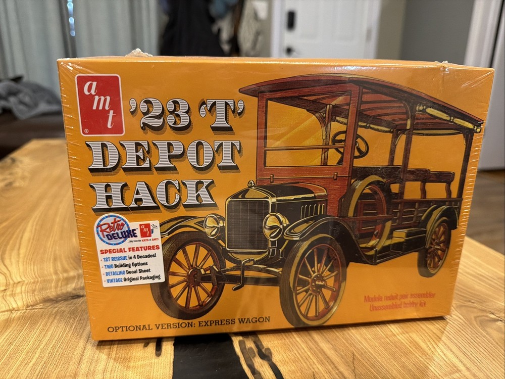 23 T Depot Hack Model Kit AMT Brand New Sealed