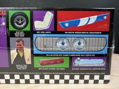 AMT – 1967 SHELBY GT-350 – 1:25 SCALE KIT #AMT834M/12 FACTORY SEALED NEW IN BOX