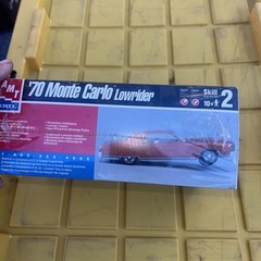 AMT Ertl 8271 1/25 Scale ’70 Chevy Monte Carlo Lowrider Plastic Model Kit Sealed