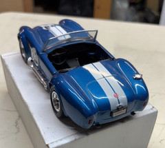 Revell Shelby Cobra 427 Racing 1/24 Blue/ White Stripes #33 with side pipes