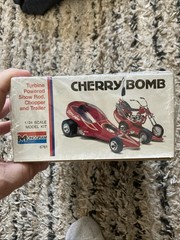 Monogram Cherry Bomb 1/24 Scale Turbine-Powered Show Rod, Chopper and Trailer