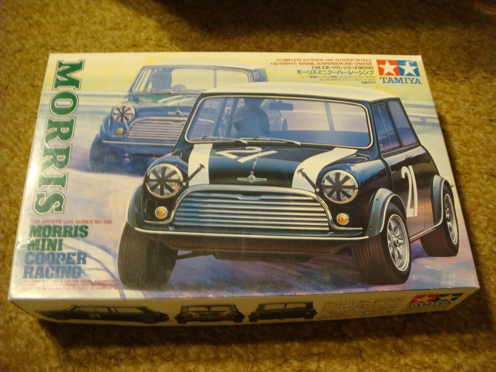 Tamiya Morris Mini Cooper Racing 24130-1200 1/24 Scale Model Kit