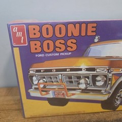 AMT BOONIE BOSS T412 Ford Custom Pickup Truck Model Kit Hobby SEALED