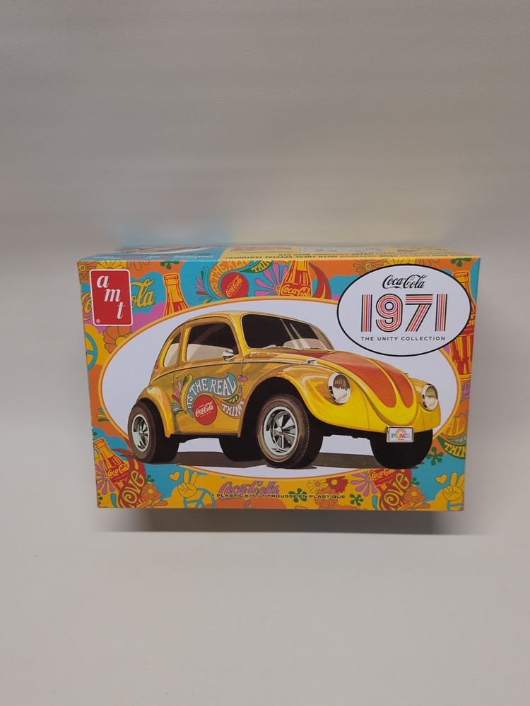 AMT 1284M 1/25 Volkswagen Beetle Superbug 1971 Unity (Coke) Open Sealed Parts