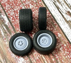 1/24 Scale: 15-inch “Smoothie” Resin Wheels W/ Wide Rear Tires￼