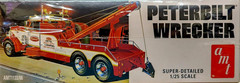 Peterbilt Wrecker Truck AMT 1:25 NEW FACTORY SEALED *US Seller*