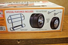 AMT AMERICAN SUPERLINER TRACTOR 1/24 SCALE MODEL KIT