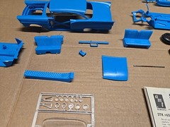 Amt/Ertl 1957 Ford 3 in 1 Model Kit 1/25 Open Box READ DESCRIPTION