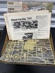 1909 Model T Sport Runabout • 1:20 Scale Model Kit • Gabriel • Diecast New Open