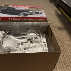 REVELL 32 FORD 3 WINDOW COUPE MODEL KIT 1:25 85-7605 Never Built