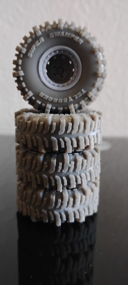 1/24 Scale Resin 15″ Bead lock Wheels & INTERCO TSL BOGGER SUPER SWAMPER X4