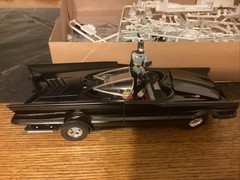 Polar Lights #881 The Batmobile Deluxe Edition 1/25 Scale Plastic Model Kit